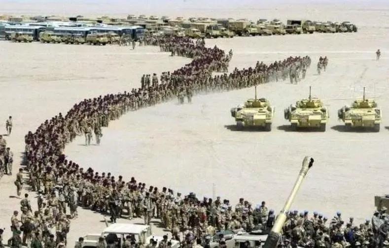 如今的美国相比于当年的英国,现在的美国和一百年前的英国