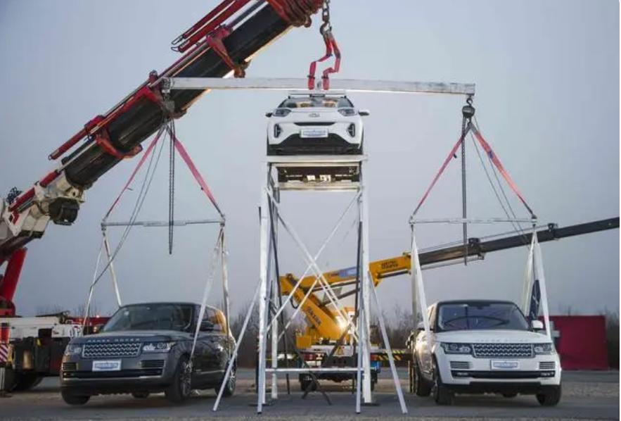 坦克压顶！抗压的奇瑞小蚂蚁，扛得住车主的批量投诉吗？