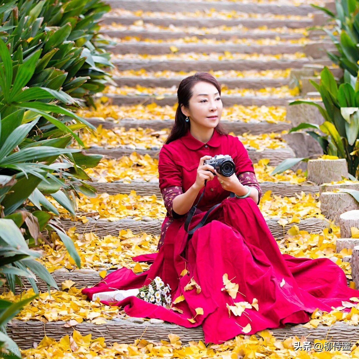 女生拍照脸大怎么解决,摄影拍照大小脸明显怎么办