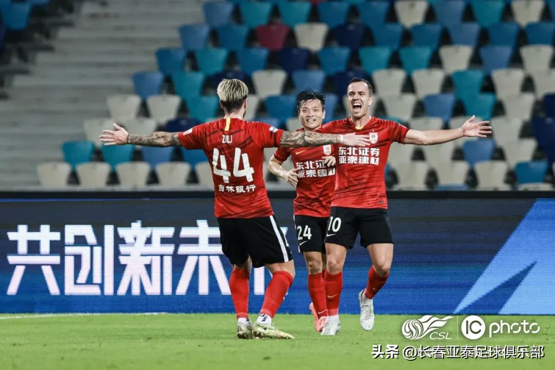 塞尔吉尼奥梅开二度,塞尔吉尼奥过人集锦