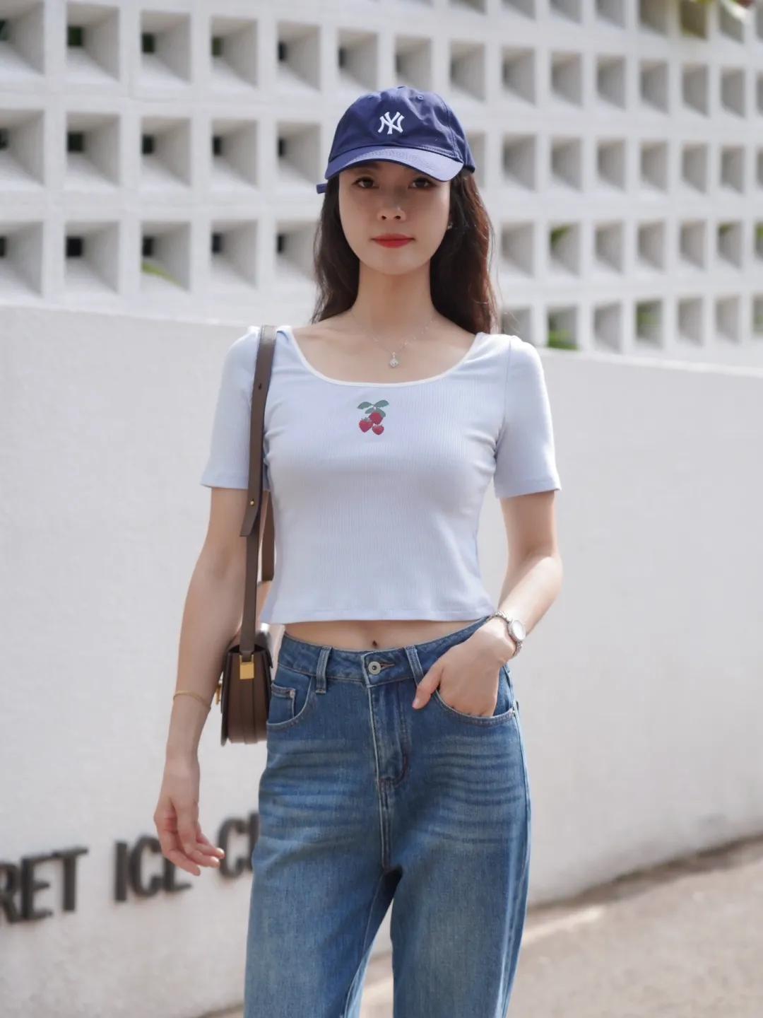 街拍穿搭休闲裤,街拍穿出来的衣服拥有潮流的气息