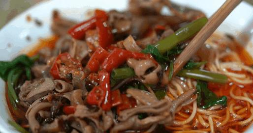 曾经风靡一时的重庆小面,还记得十多年前的重庆吗