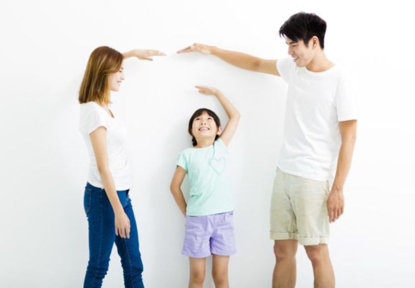 姚明一家三口同框温馨有爱,姚明一家5口身高