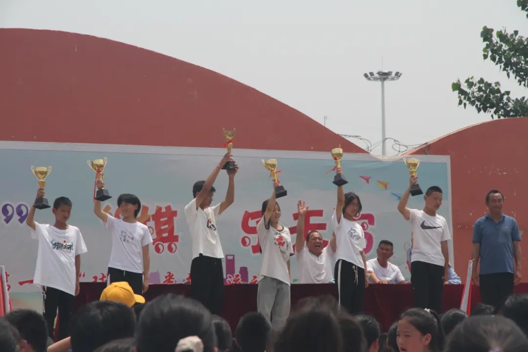 历山中学运动会,厉山镇中心小学秋季运动会开幕式