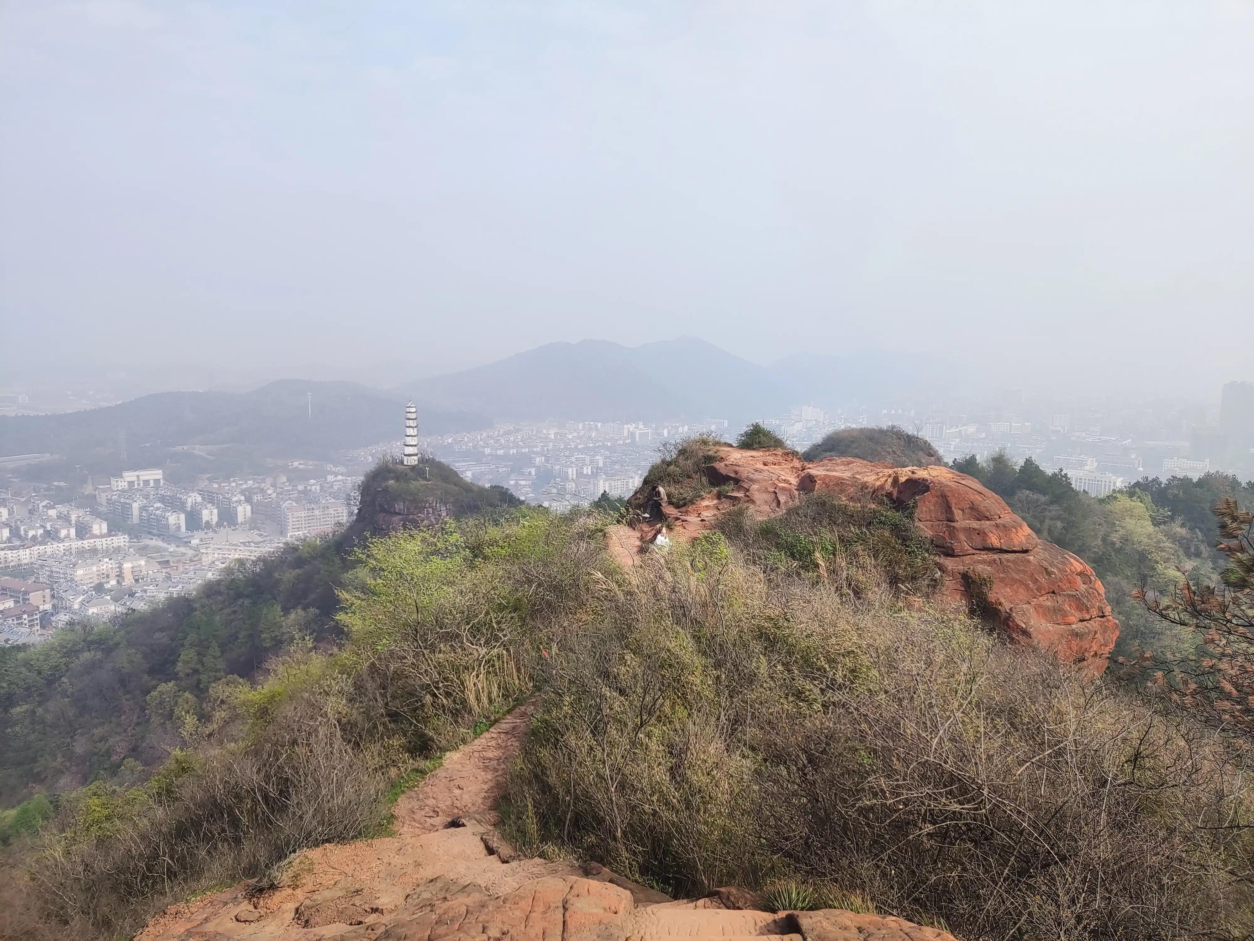 坐长途火车游中国,坐着火车旅行中国