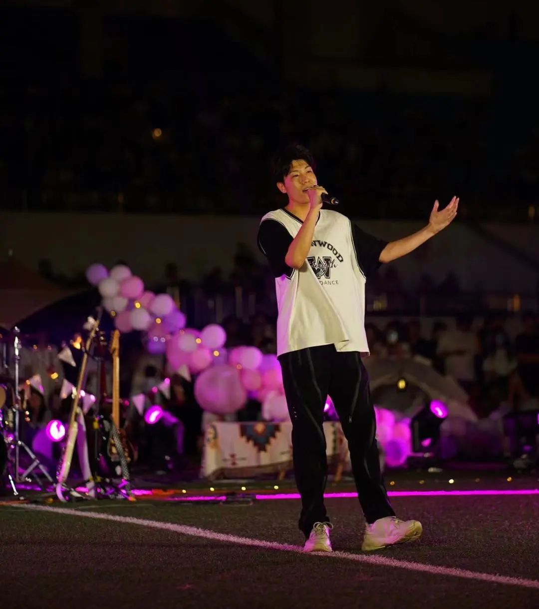 河南大学音乐节,河南科技大学草坪音乐节完整版