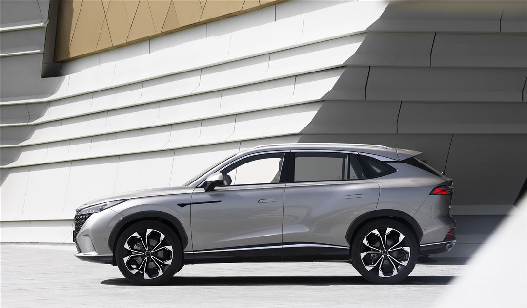 荣威rx5一代和三代发动机的对比,荣威rx5max发动机变速器如何