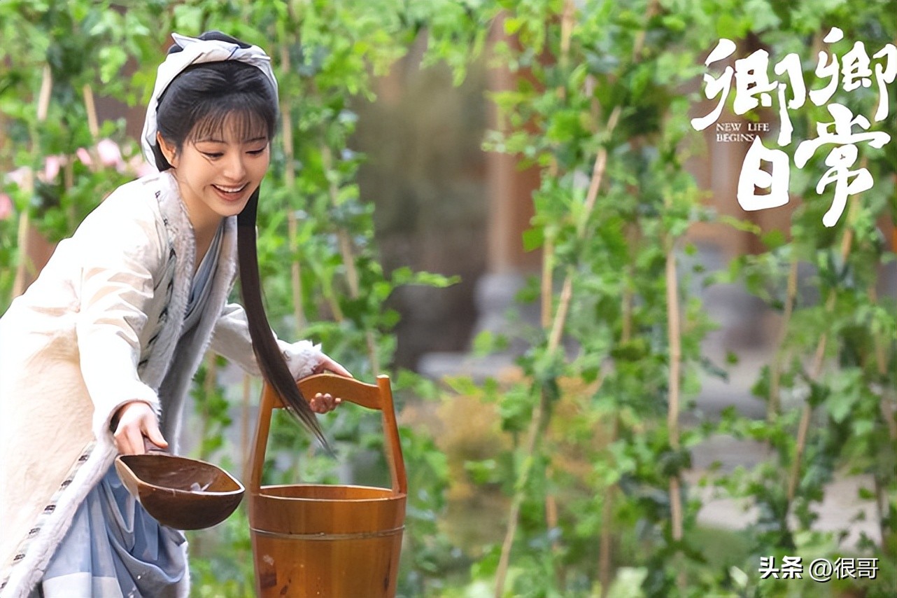 田曦薇凭借《卿卿日常》出圈,不仅七天涨粉45万,演技也备受好评