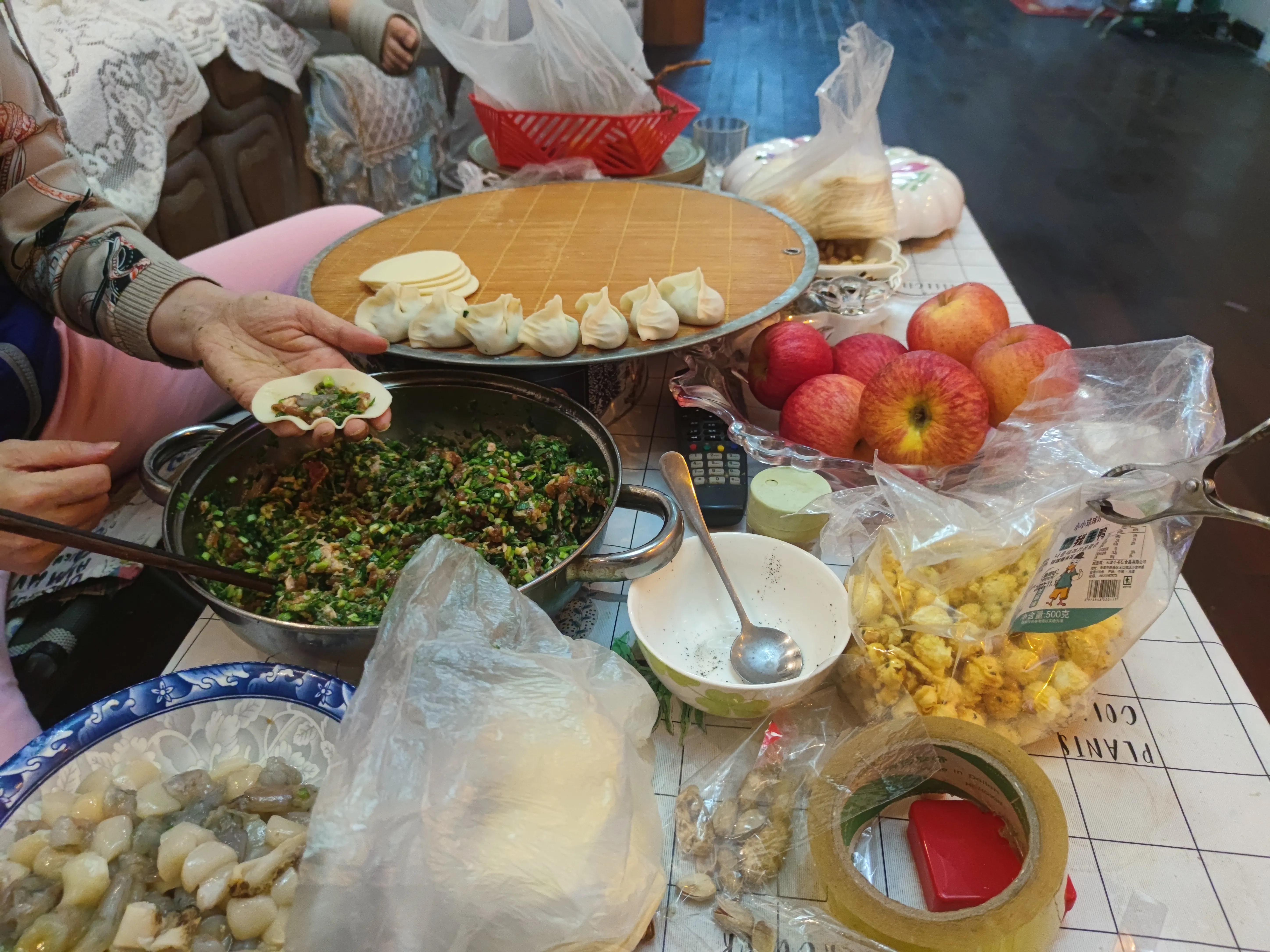 今日母亲节祝每一位母亲节日快乐,明天母亲节该给妈妈做些什么好呢