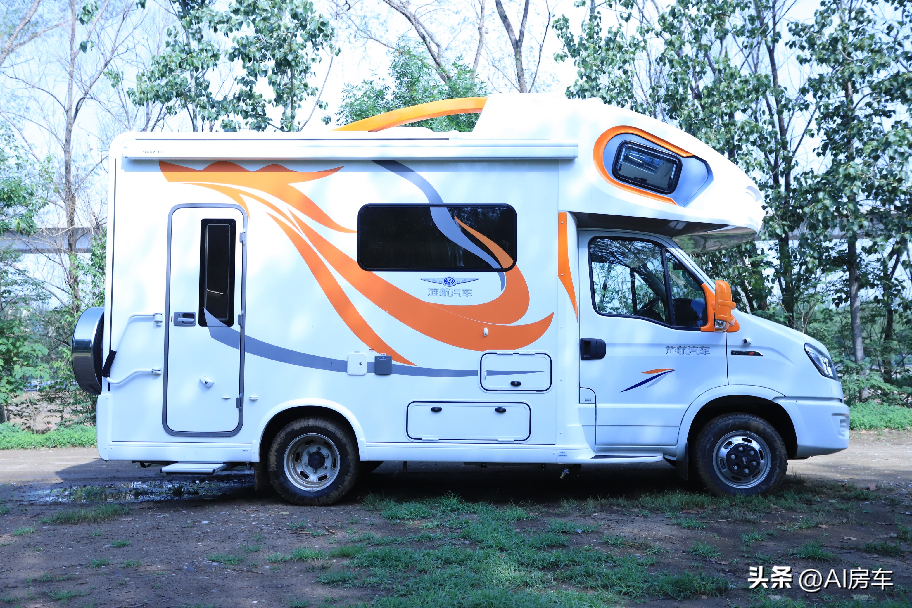 7人房车,可以满足日常通勤的七座房车