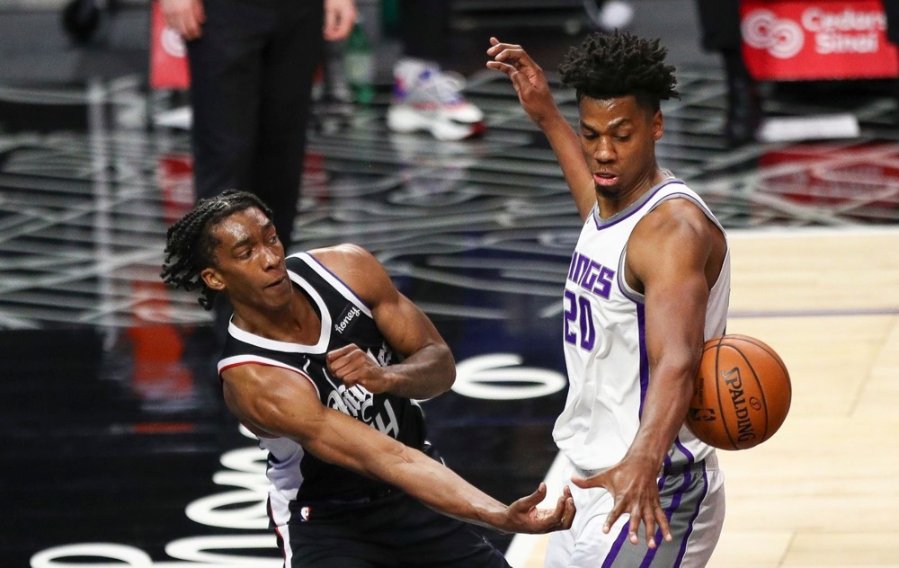 巅峰2年，流浪2年，底薪2年，明明是NBA顶级中锋，为何不受待见？