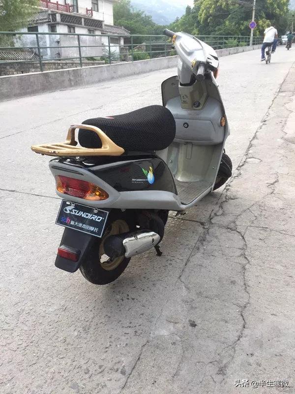 国内踏板摩托车的先驱者——轻骑木兰50