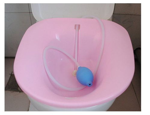 我妈说她总觉得肛门有虫子在爬？