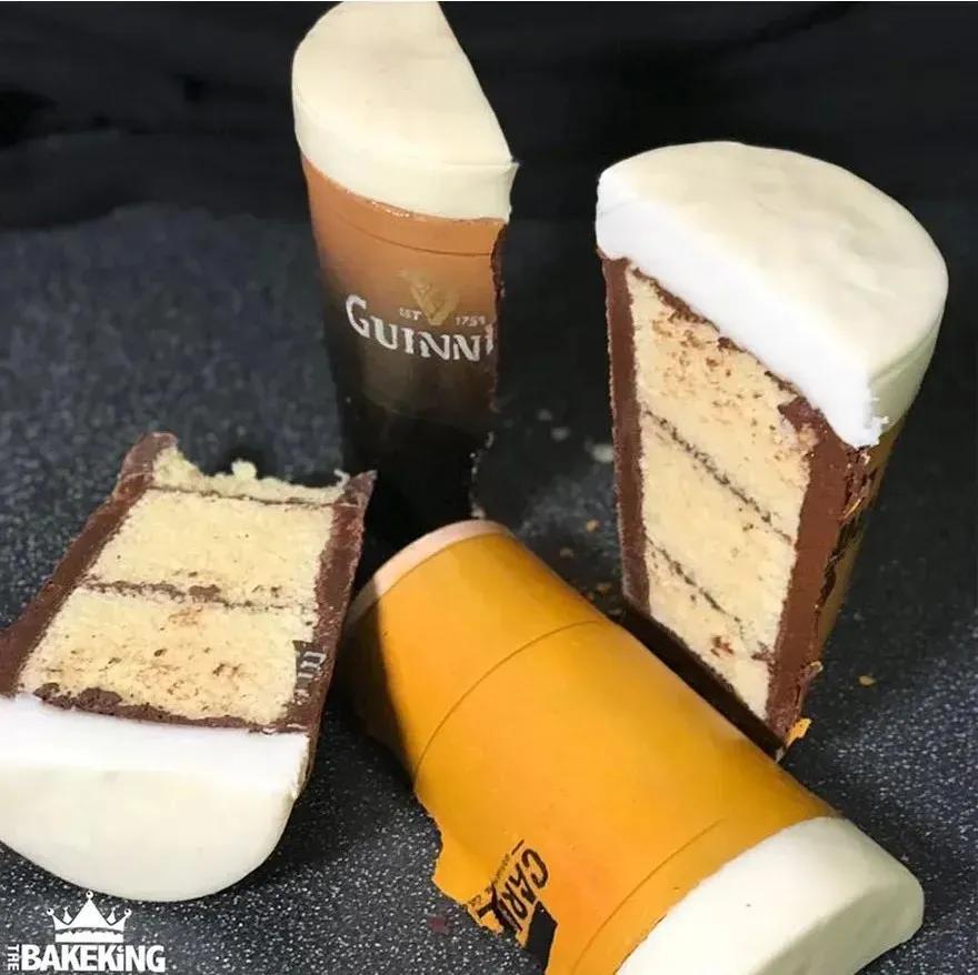 外国小哥制作魔法蛋糕,人体模型蛋糕