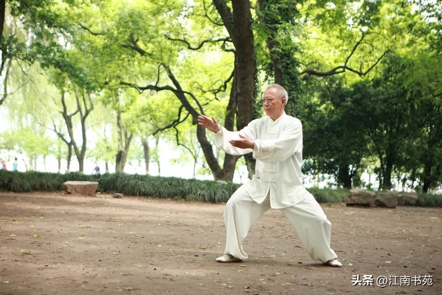 百岁老人长寿养生秘诀公开方法,清华百岁老教授养生秘诀