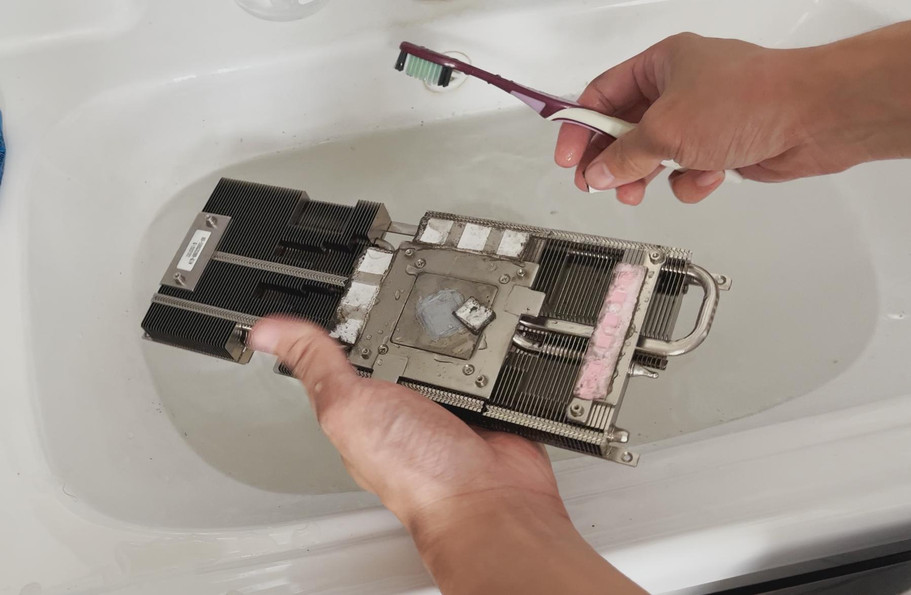 讯景rx5908g相当于什么显卡,讯景rx590跟蓝宝石rx590