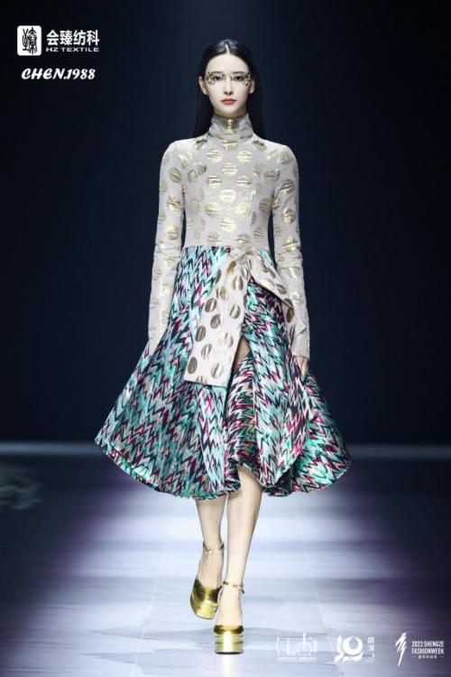 2023年新款时尚女装盐系气质,盛泽时尚女装