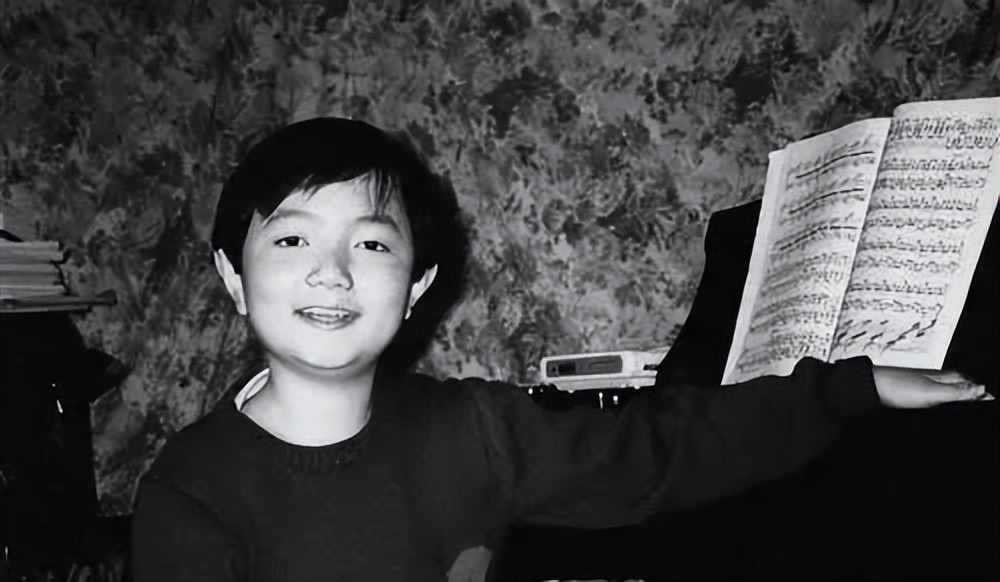 与郎朗齐名的中国钢琴手,和郎朗齐名的钢琴家