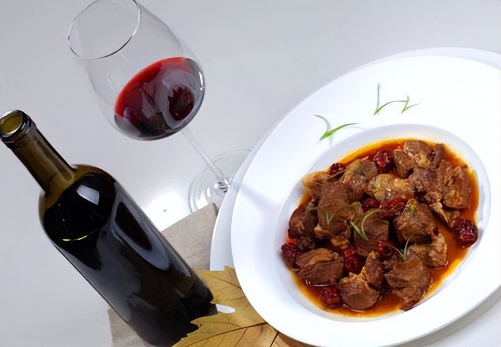 【法庄】教你get红酒的正确食物搭配!