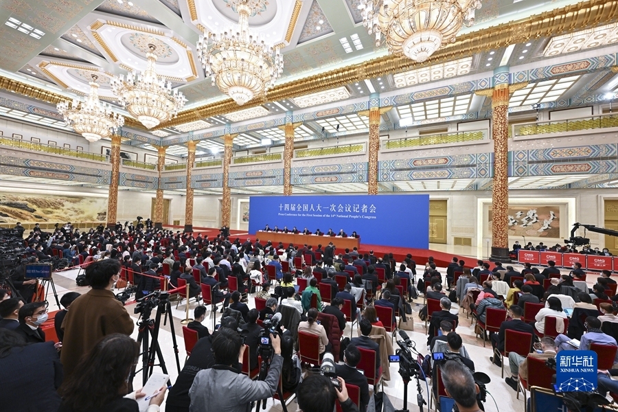 【转发】李强总理出席记者会并回答中外记者提问