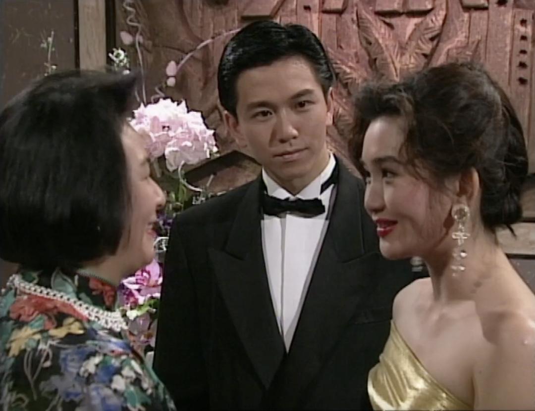 美艳、魅惑，港剧第一复仇女神