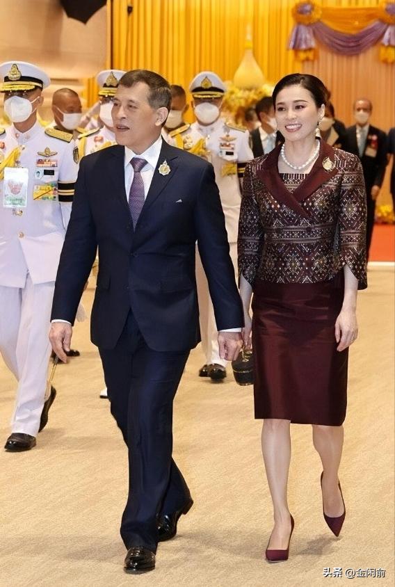 泰王诗琳通年轻时,泰王室最新官方消息诗妮娜