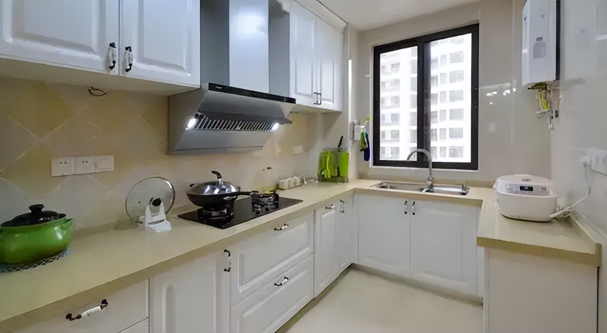 厨房地面渗水用什么方法修补,厨房地面瓷砖渗水怎么处理