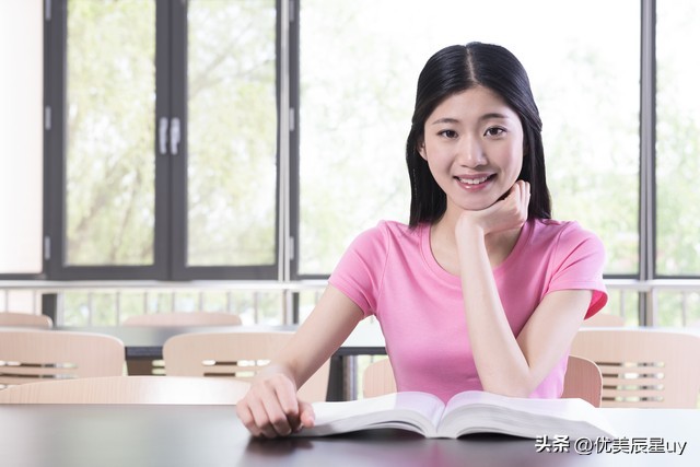 适合女生的专业服装设计,适合女生的专业