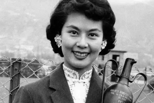 罗兰在香港影视圈地位,香港演员罗兰简介