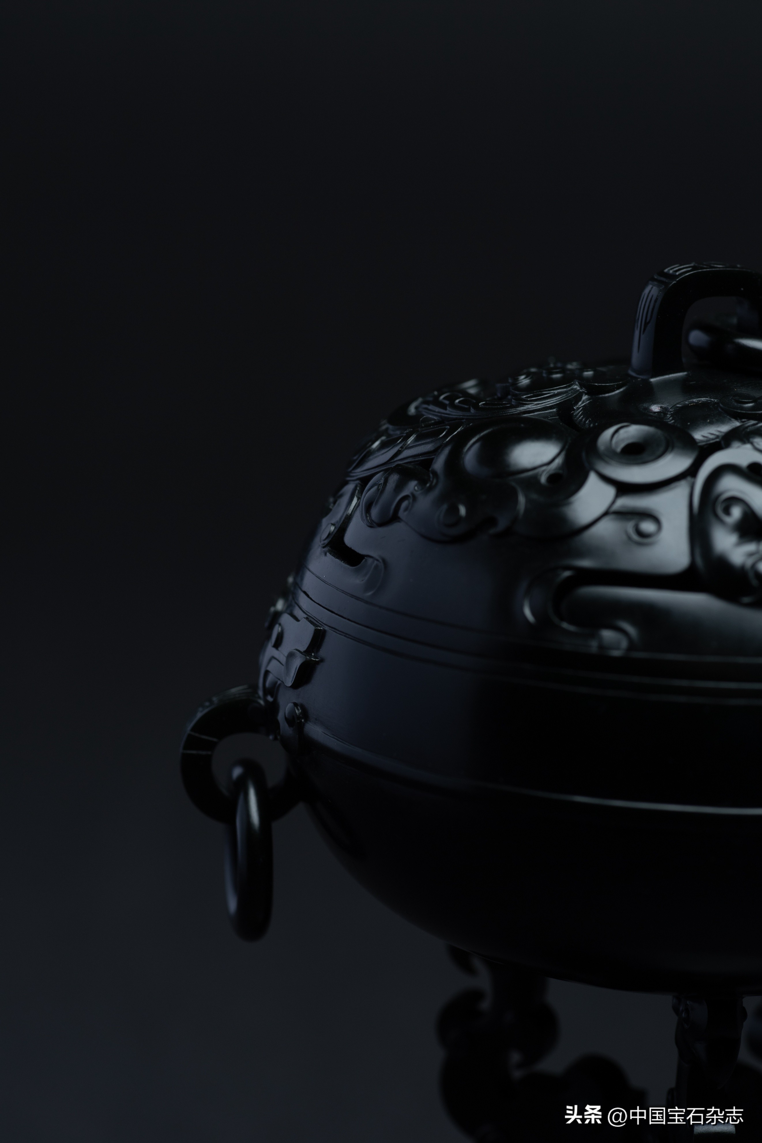 青铜化玉现状图片,青铜化玉石特点