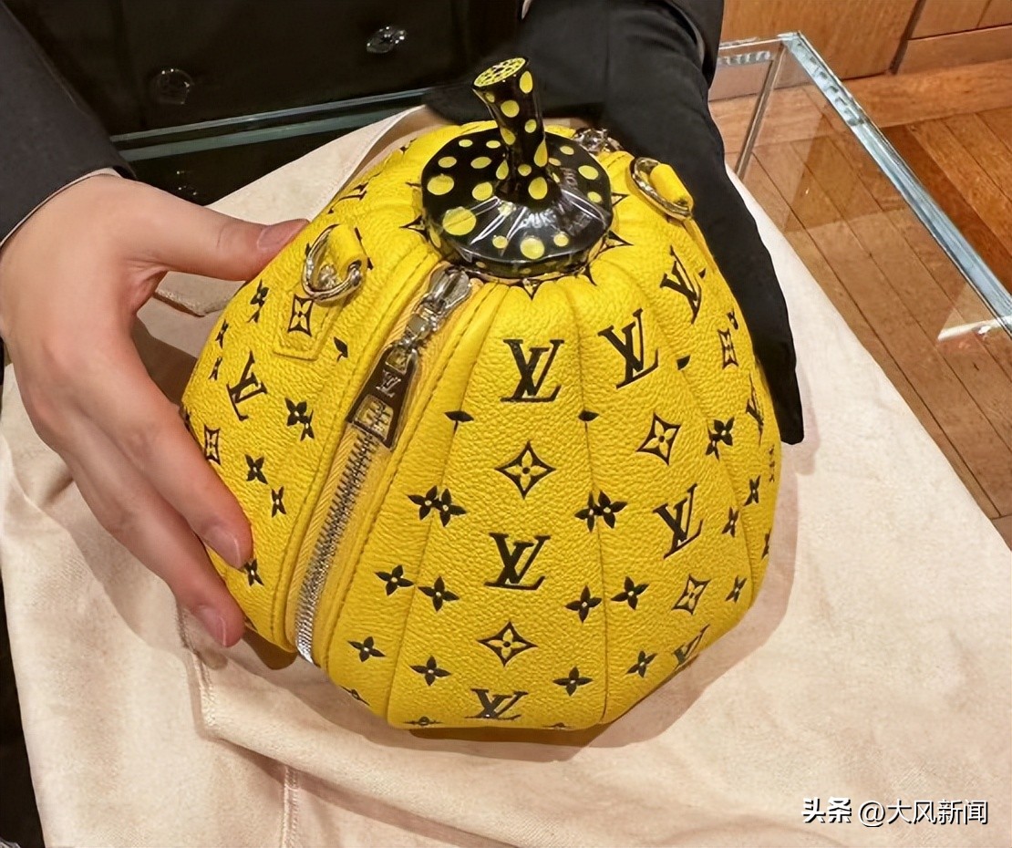 女子花64000元买LV包，付款后店家称已被人预订，要做退款处理遭拒，律师认为付款成功意味着合同关系成立