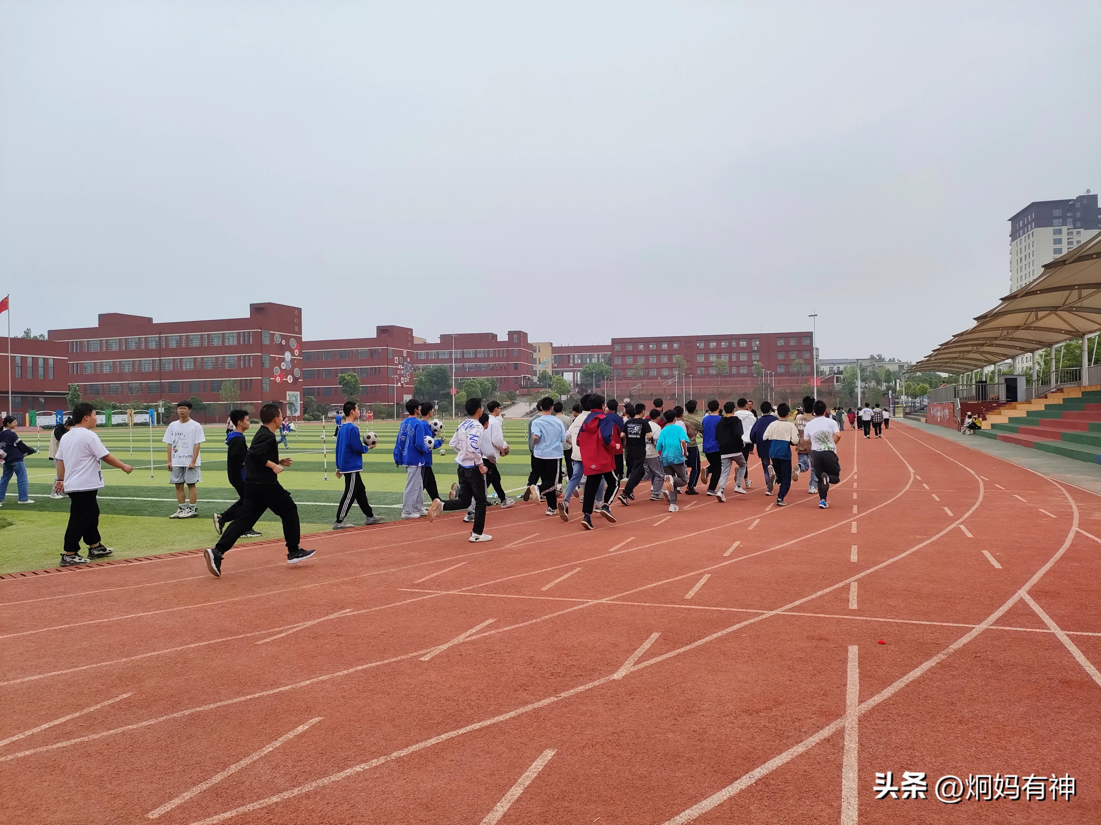 未来的教师行业真的会失业吗,从事二十几年教师工作的的感悟