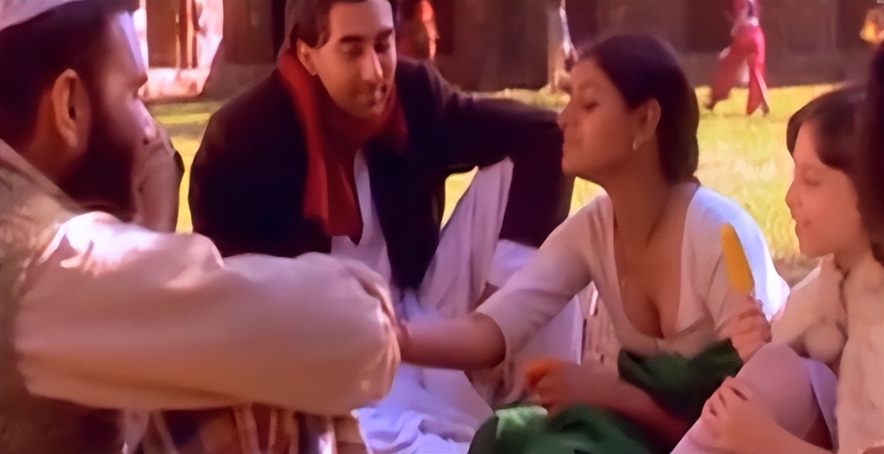 刘德华吐舌头印度电影,刘德华印度缩骨功电影