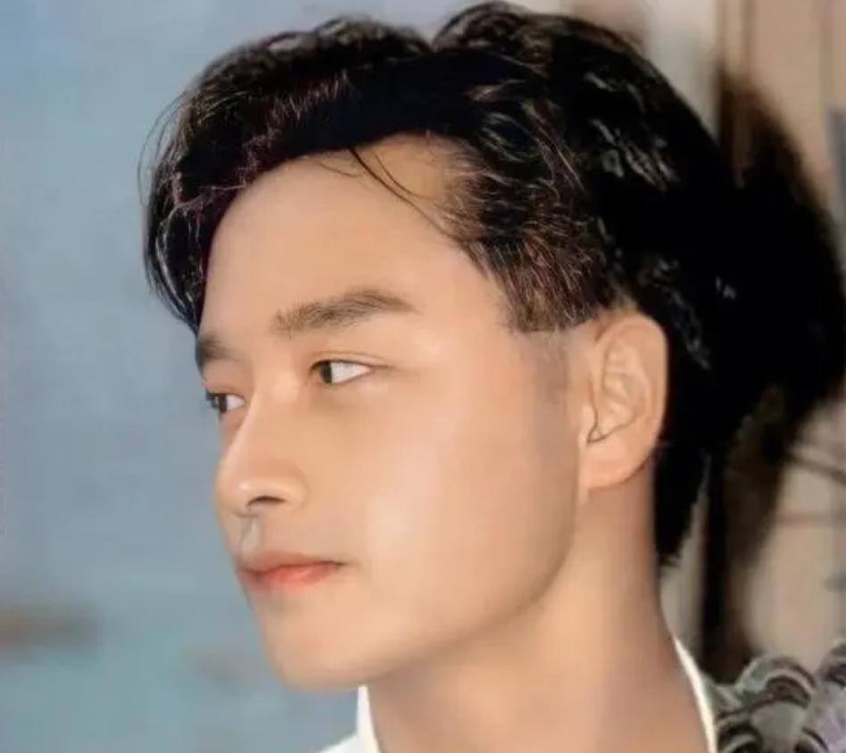 韩国全智贤回忆张国荣,张国荣和韩国全智贤