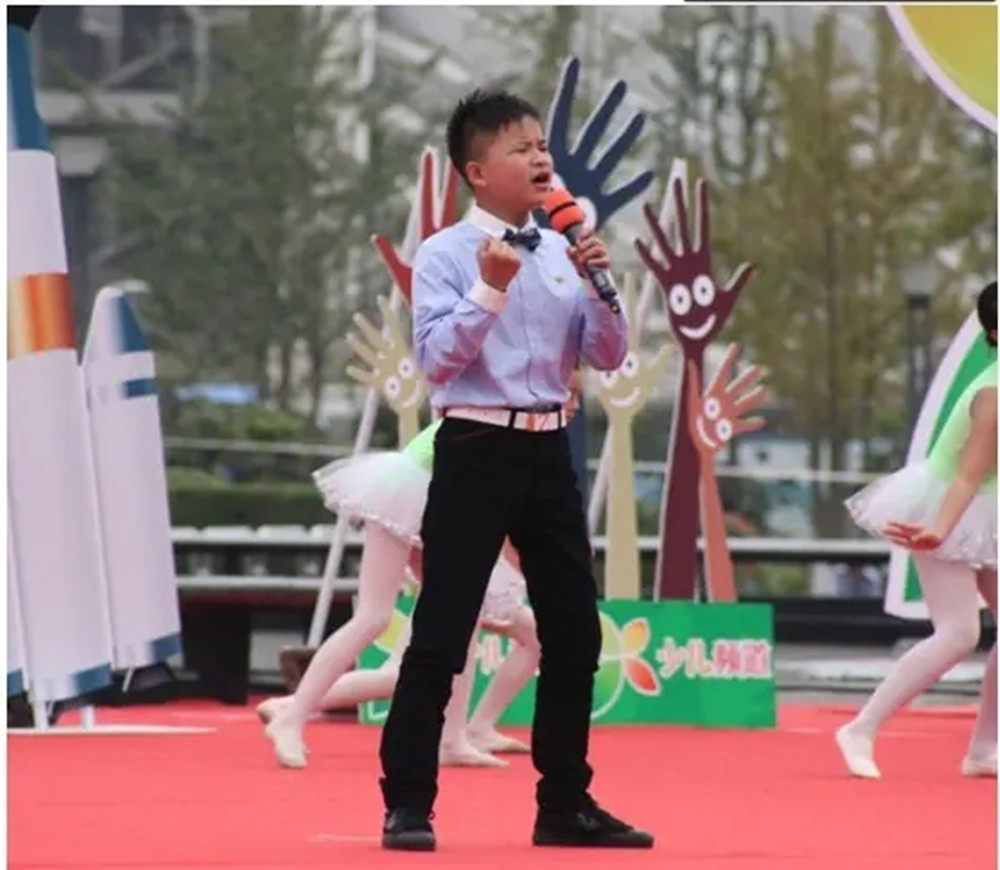 小英雄林浩救人的故事,林浩抗震救灾小英雄坐过牢吗