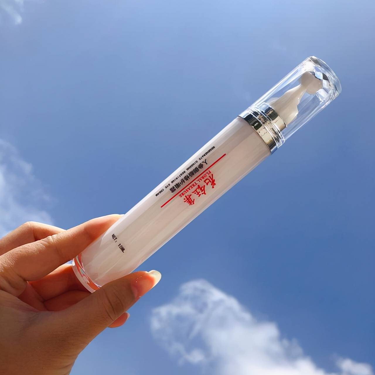 眼霜推荐去细纹紧致补水,眼部保湿眼霜推荐