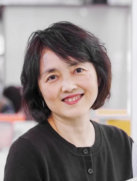 药品说明书字小带来的问题,小小药品说明书有何大问题