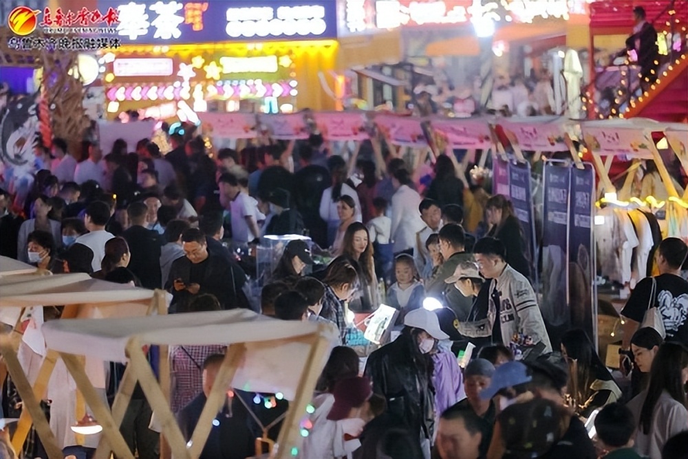 新疆乌鲁木齐旅游网红打卡,乌鲁木齐市休闲网红打卡地标