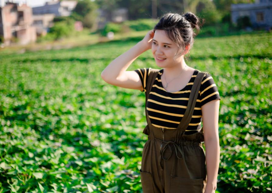 女人手指细长怎么个说法,为什么说女人手指短不缺吃喝穿
