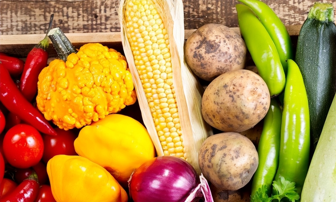 孩子睡前喝牛奶长身高,9岁男孩每天喝奶身高109