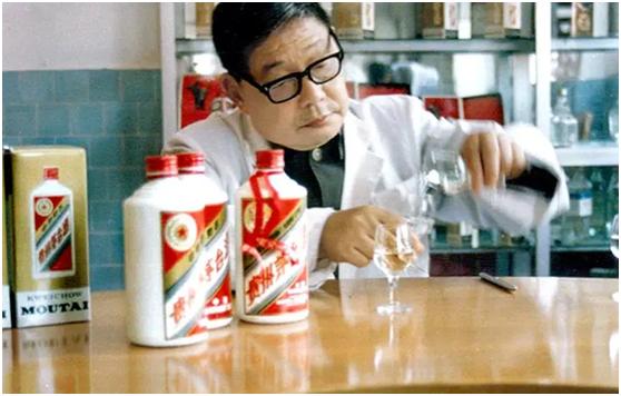 “十年不卖酒”豪言被打破，年销7亿瓶的酒界传奇，如今咋样了？