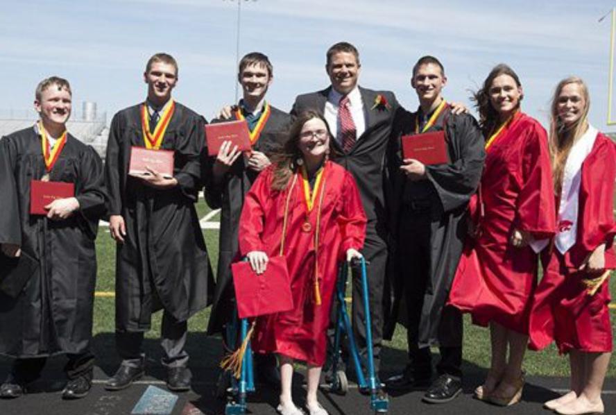 美国孕妇一口气生下20个女儿,美国孕妇生21个小孩