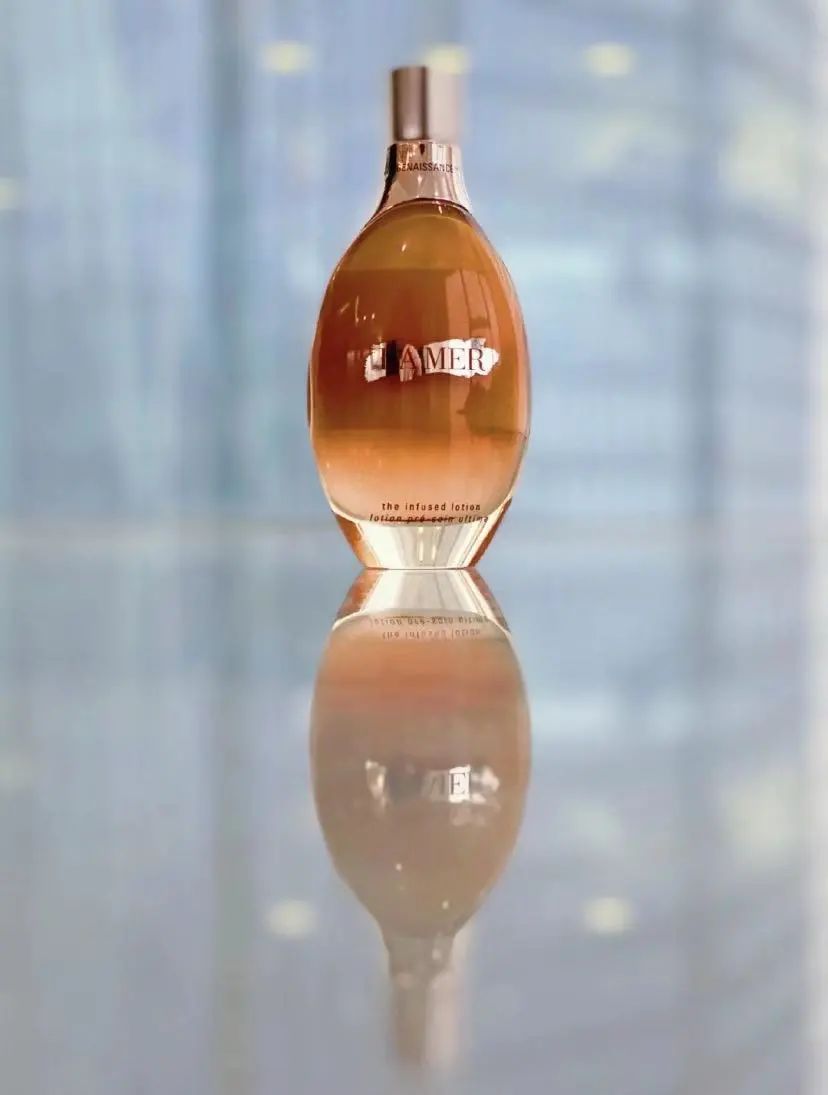 lamer海蓝之谜鎏金精华水,海蓝之谜lamer鎏金焕颜修护精华露