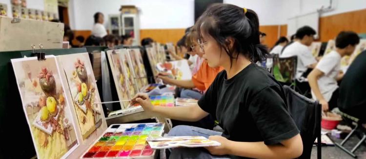 广州画室集训前十名排名榜,广州前十大画室排名及学费