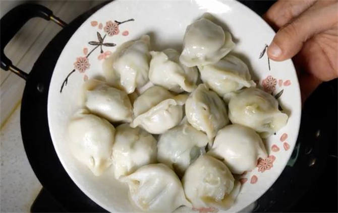 蒸饺子用什么蒸最快,蒸饺子的开水多少分钟才能下饺子
