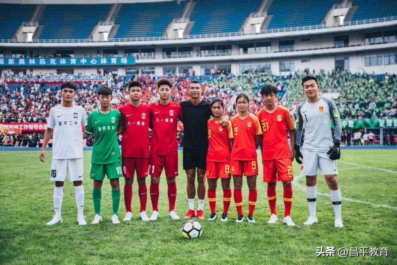 校园足球比赛世界杯,校园里的世界杯