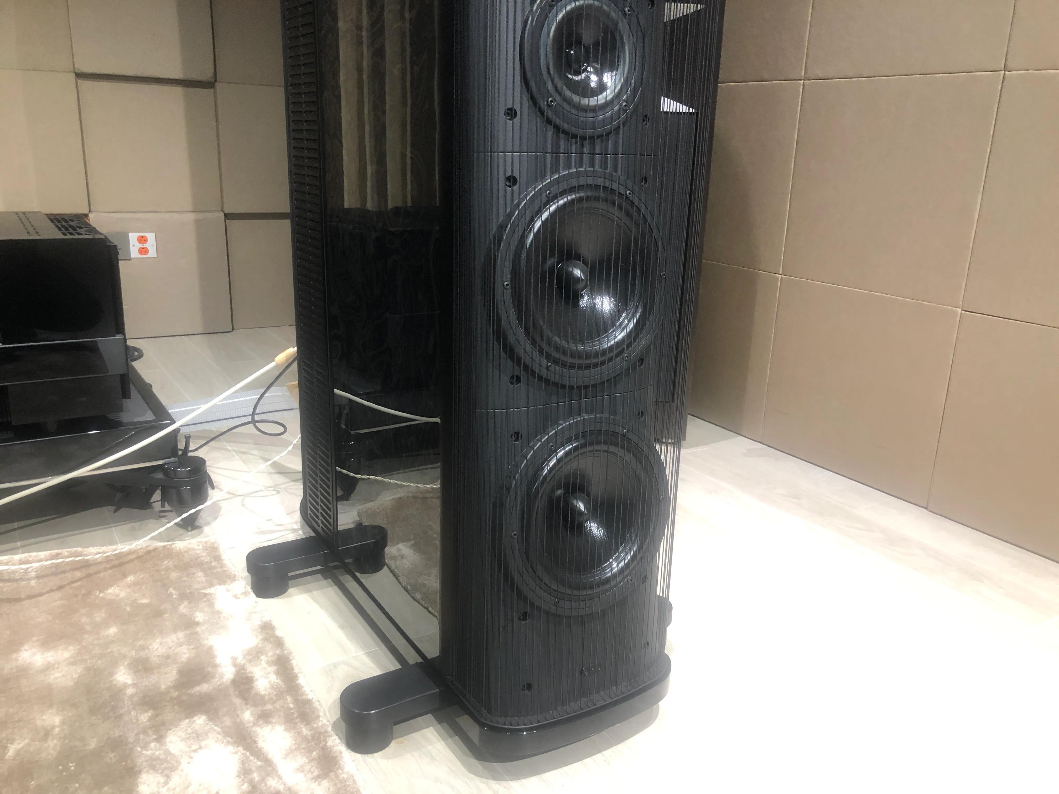 丹麦贵丰神弓音箱,丹麦贵丰合并功放机