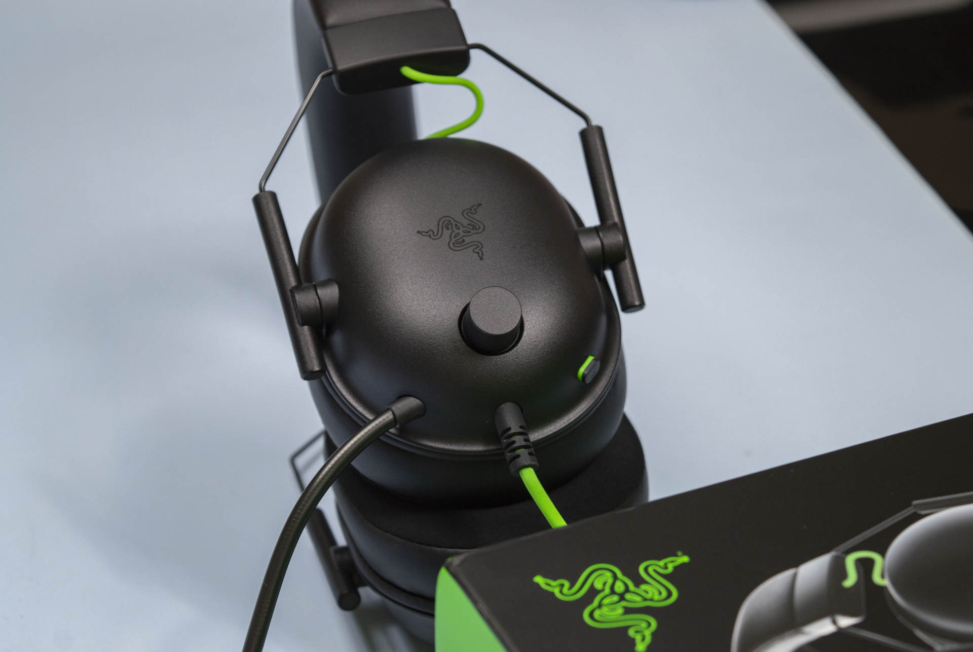 razer雷蛇旋风黑鲨v2x和平精英,雷蛇旋风黑鲨V2游戏耳机