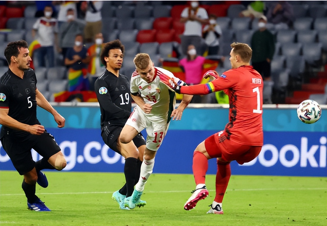 姣忔棩蹇冩按鍛ㄤ簩鏅氬満璧涗簨鍒嗘瀽棰勬祴,姣忔棩蹇冩按鍛ㄤ笁鏃╁満璧涗簨鍒嗘瀽棰勬祴