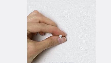 装修墙面黑印怎么处理,房间白墙重新刷怎么处理